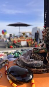 Marché Roscoff Obsidienne oeil céleste Privilégier et cultiver les liens autochtones sur les marchés locaux.